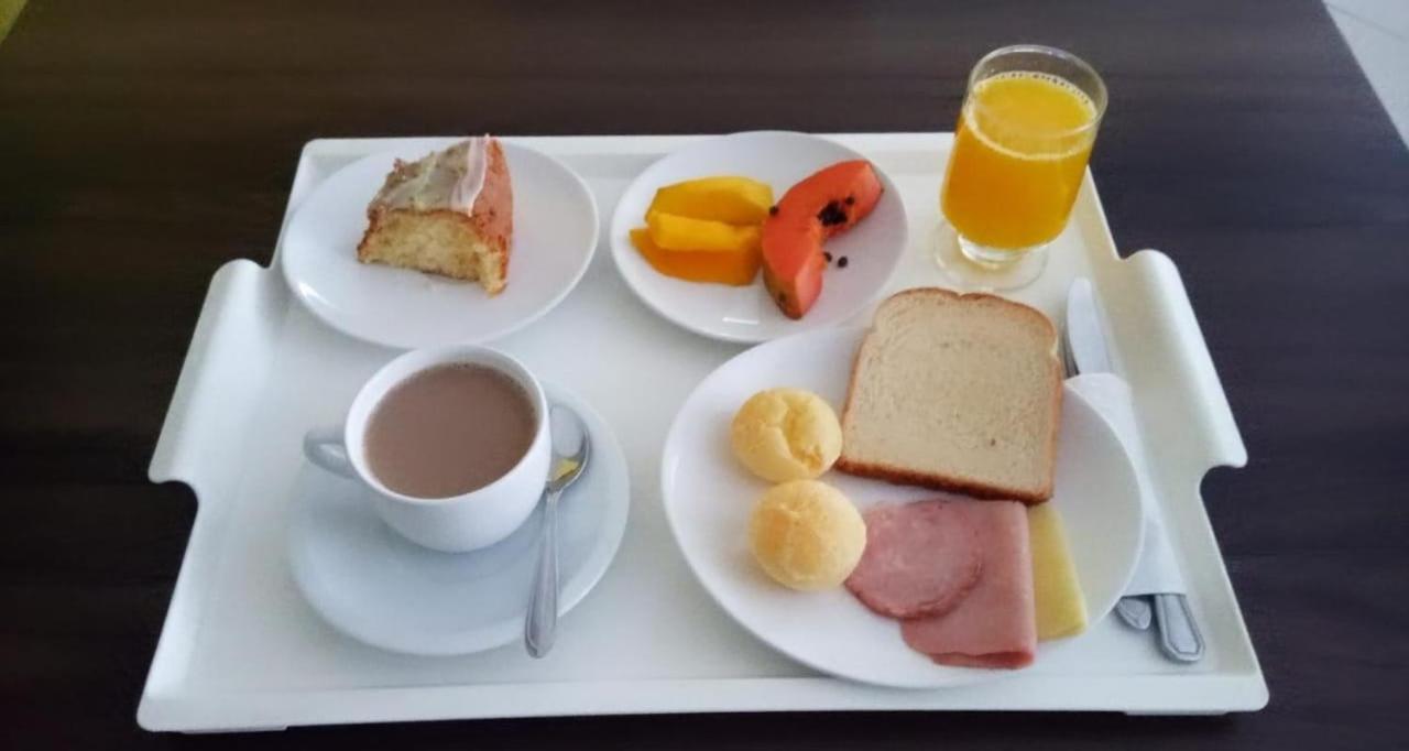 Hotel Domo 프루덴토폴리스 외부 사진