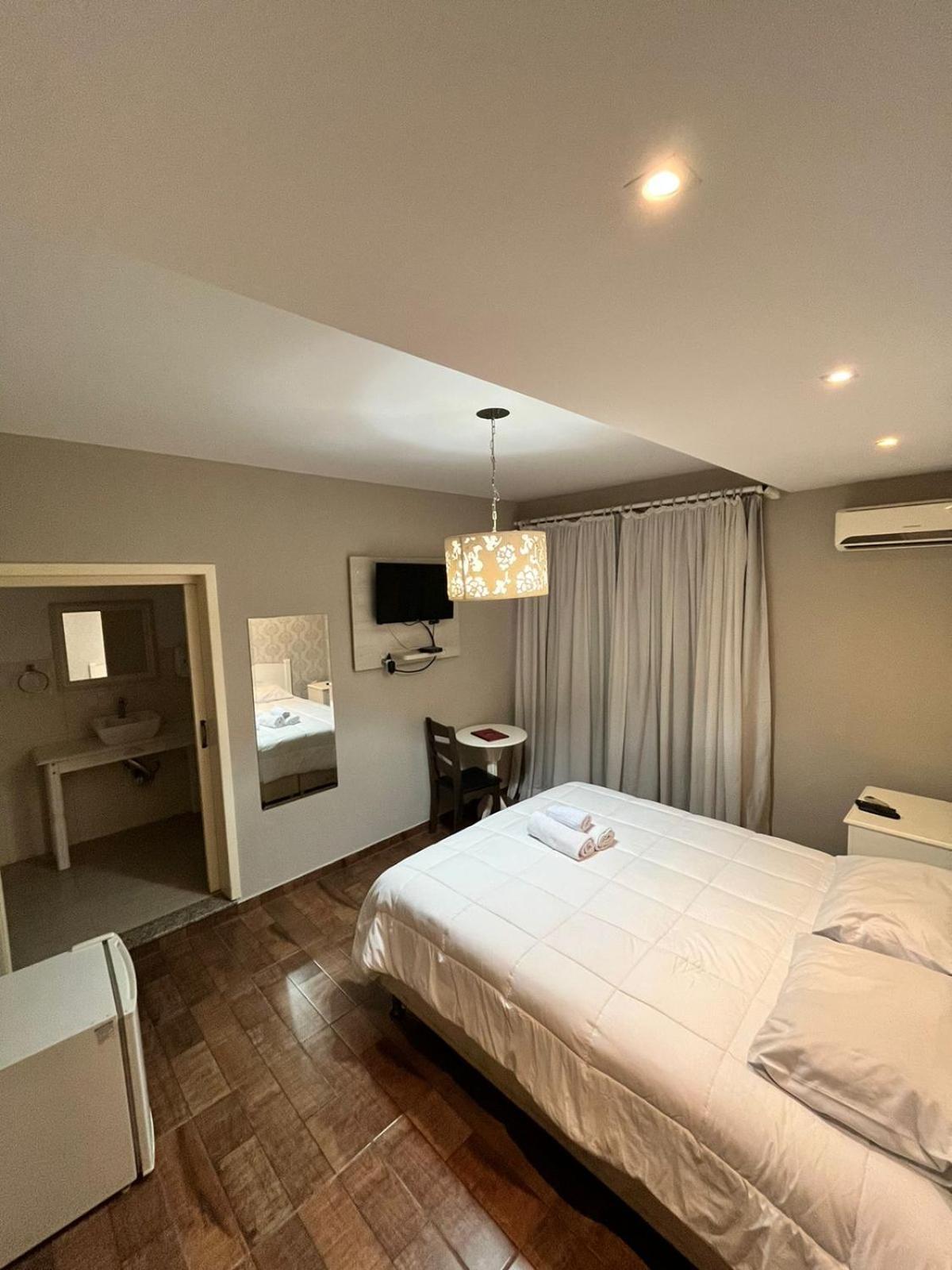 Hotel Domo 프루덴토폴리스 외부 사진